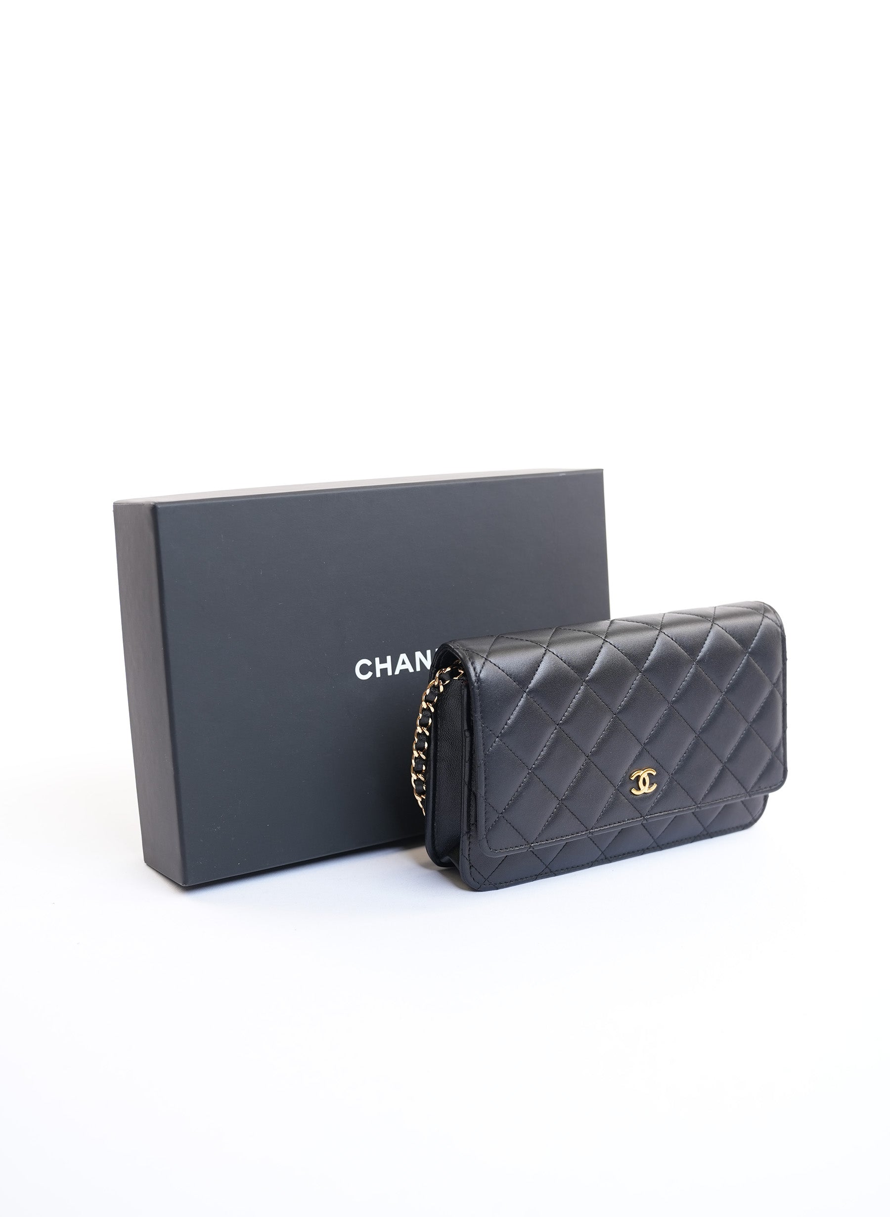 Chanel Classic Wallet on Chain