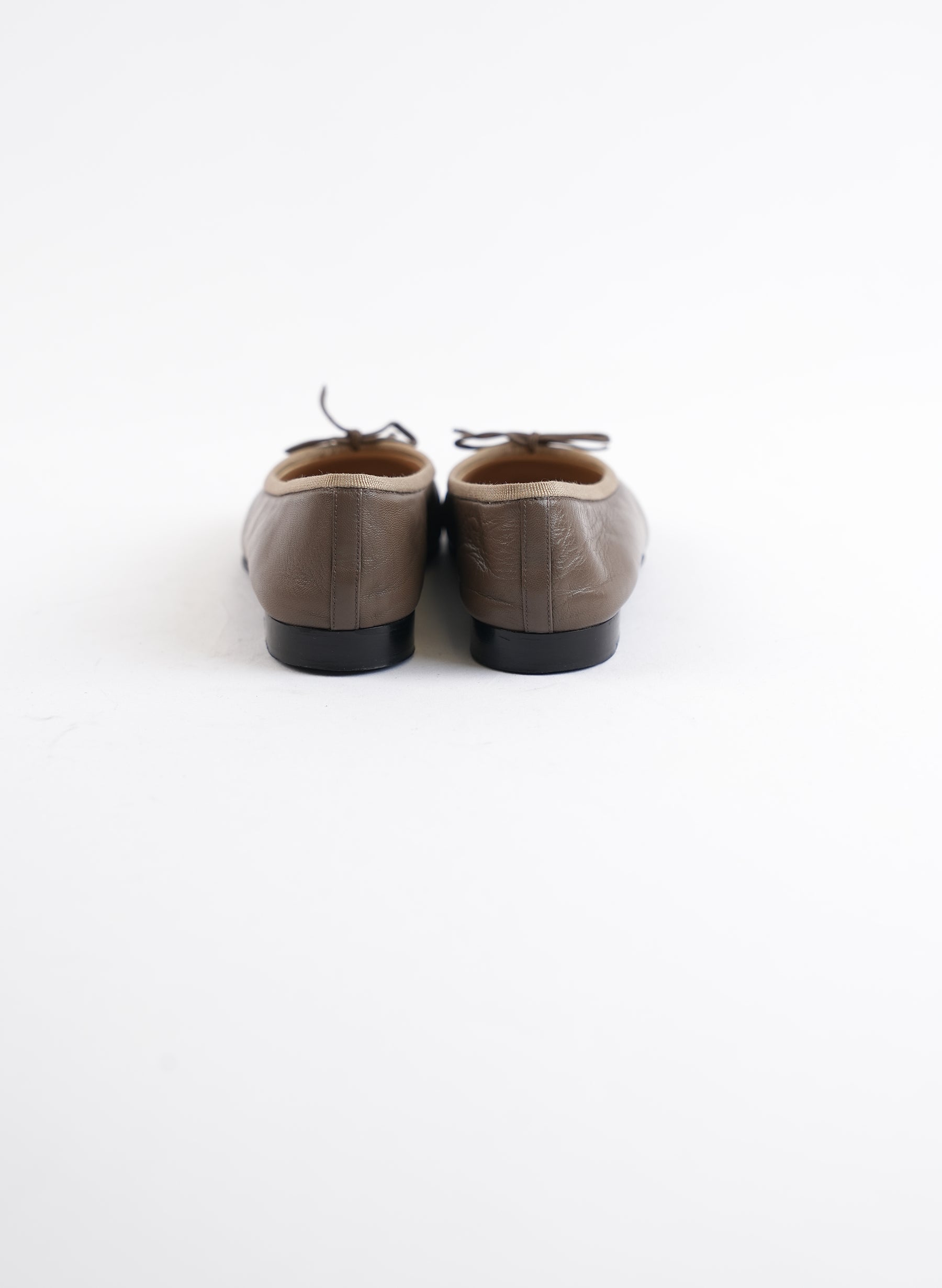 Chanel Interlocking CC Logo Leather Ballet Flats