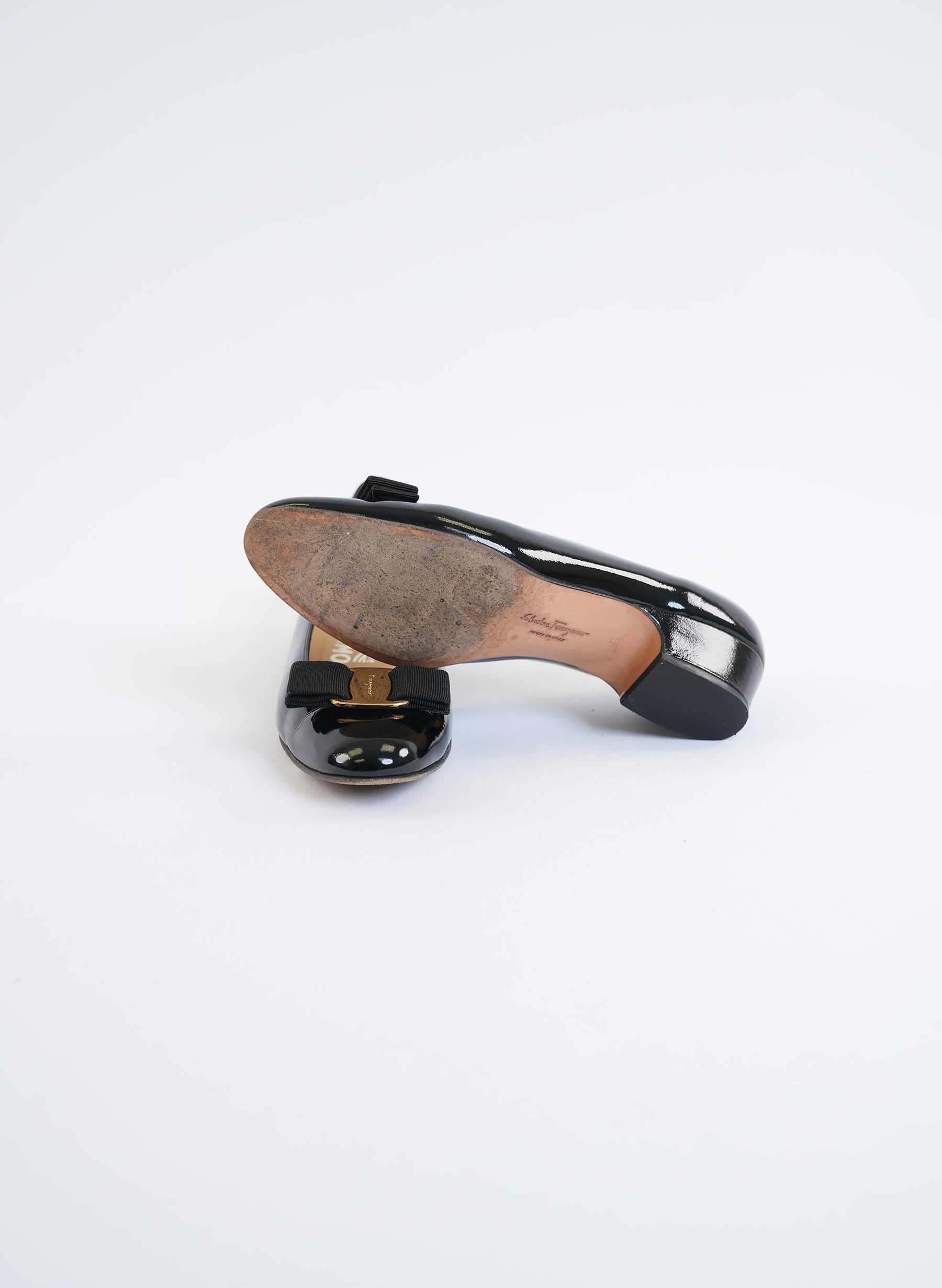 Salvatore Ferragamo Vara Black Pump