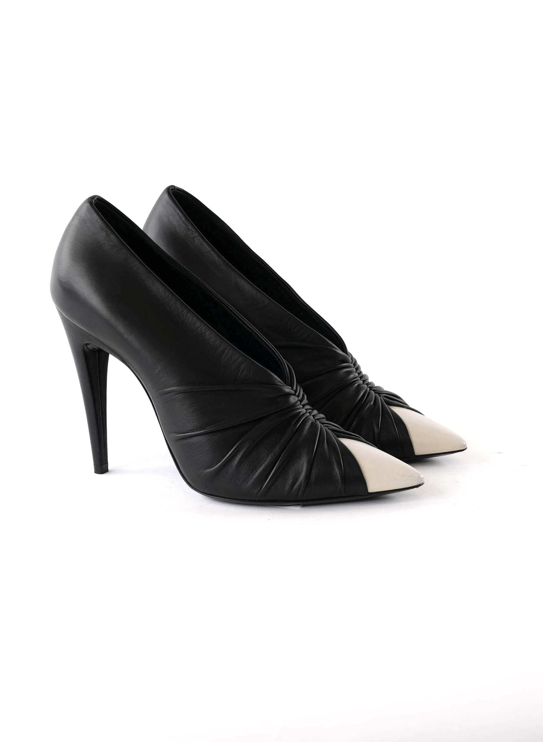 Saint Laurent Leather Indya Pumps Black 40