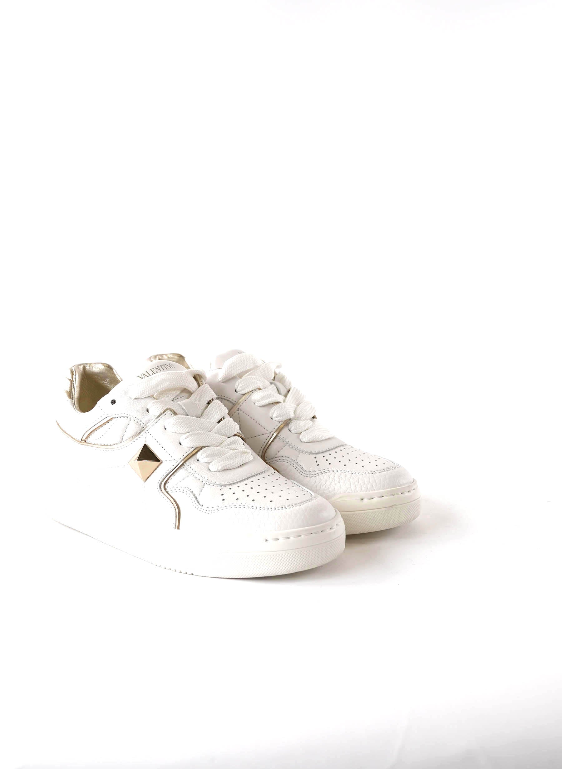 Valentino One Stud Low-Top Calfskin Sneaker