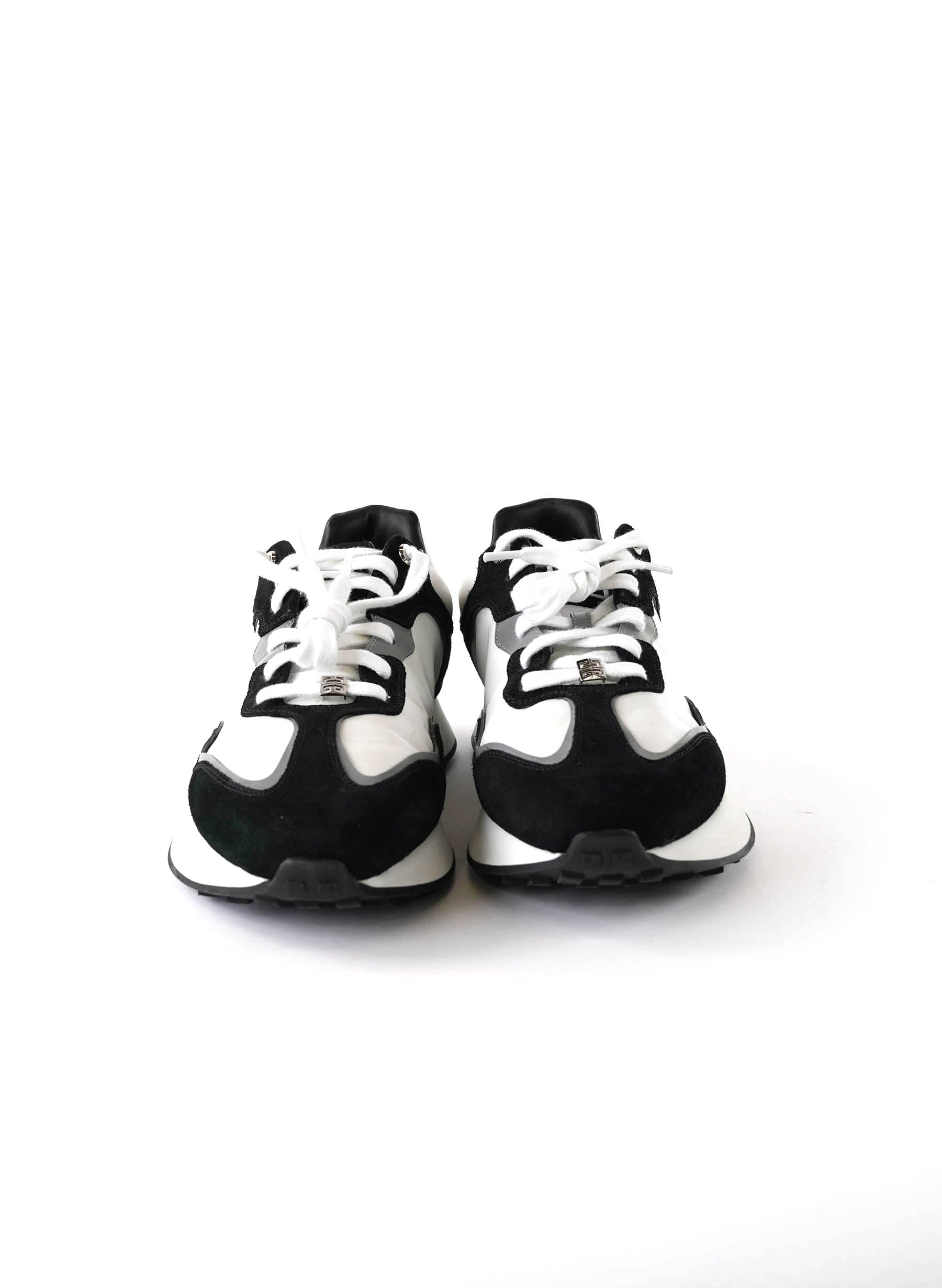 Givenchy GIV Runner Sneakers