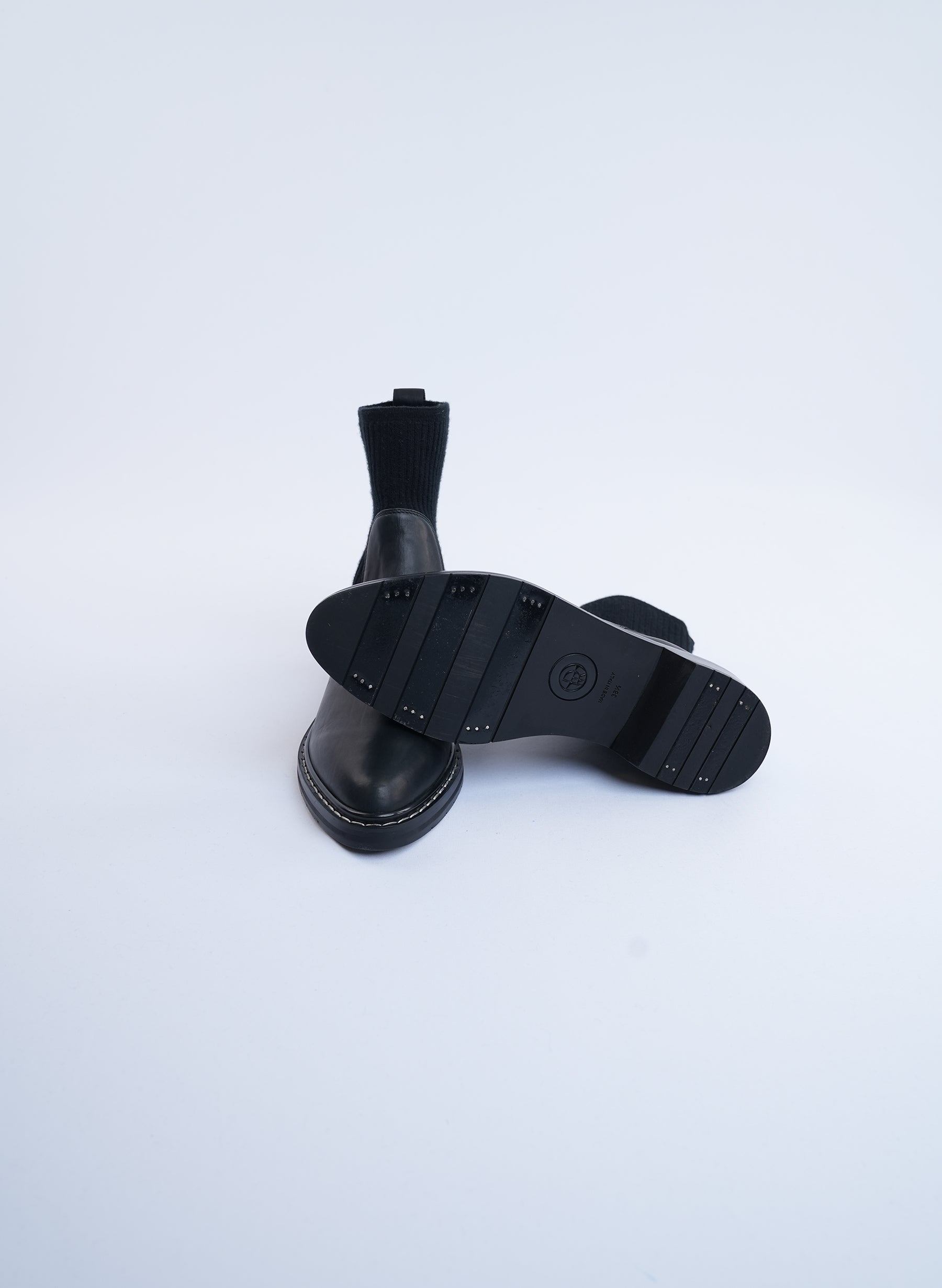 The Row Fara Ribbed Cashmere Chelsea Boots