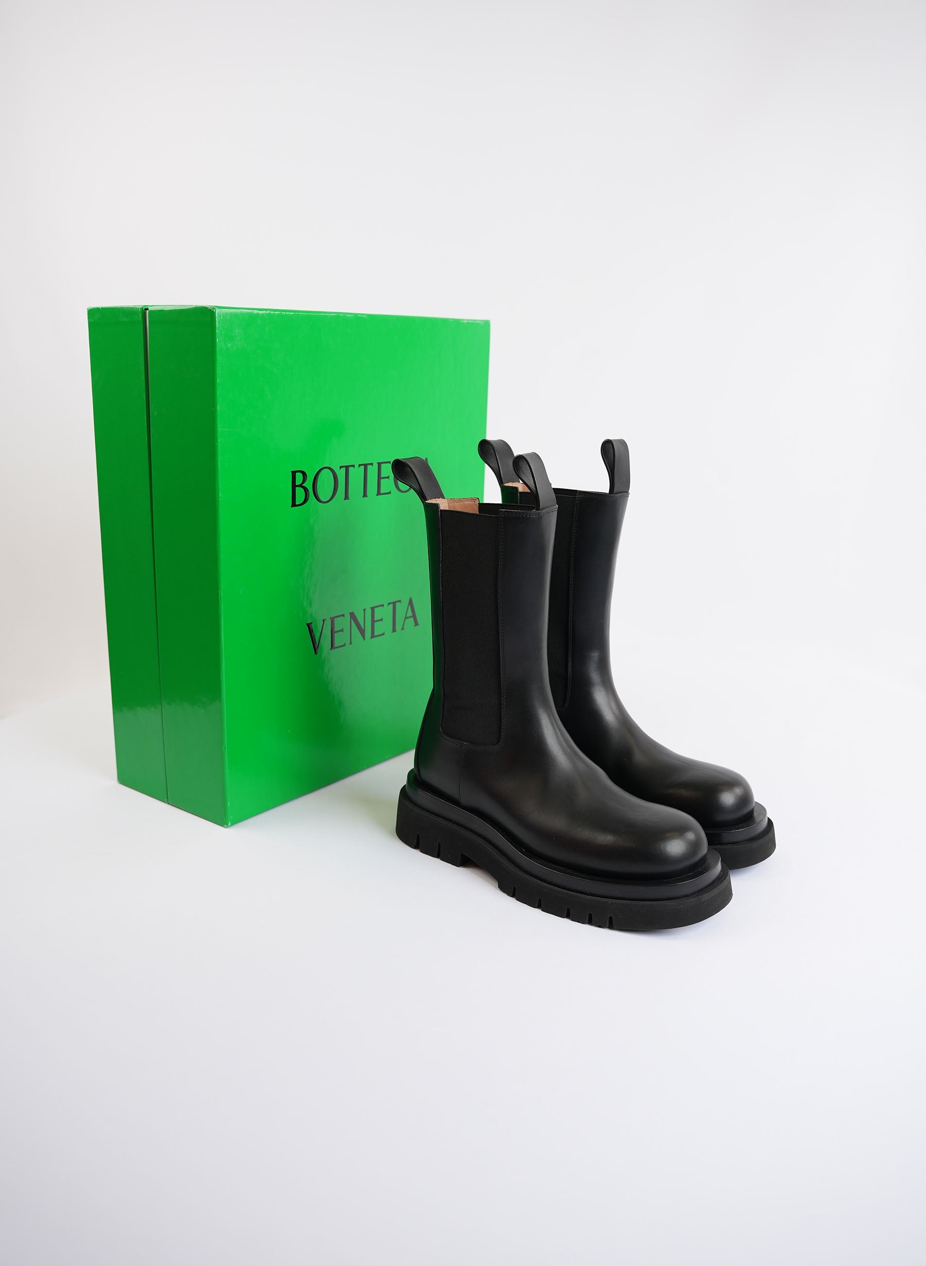 Bottega Veneta Lug Chelsea Boots