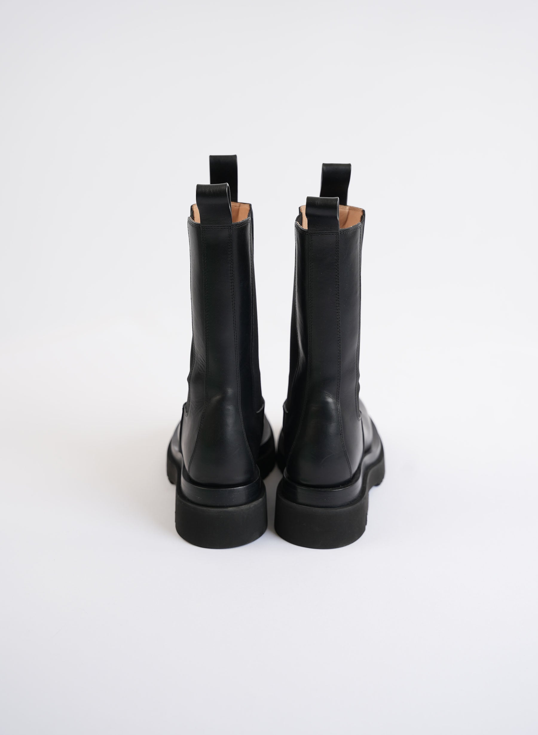 Bottega Veneta Lug Chelsea Boots