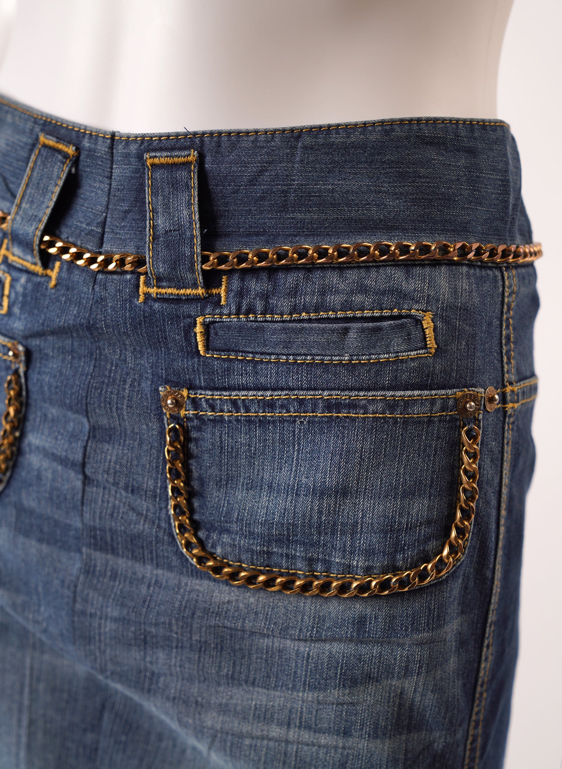 Dolce & Gabbana Blue Denim Chain Detail Fitted Skirt