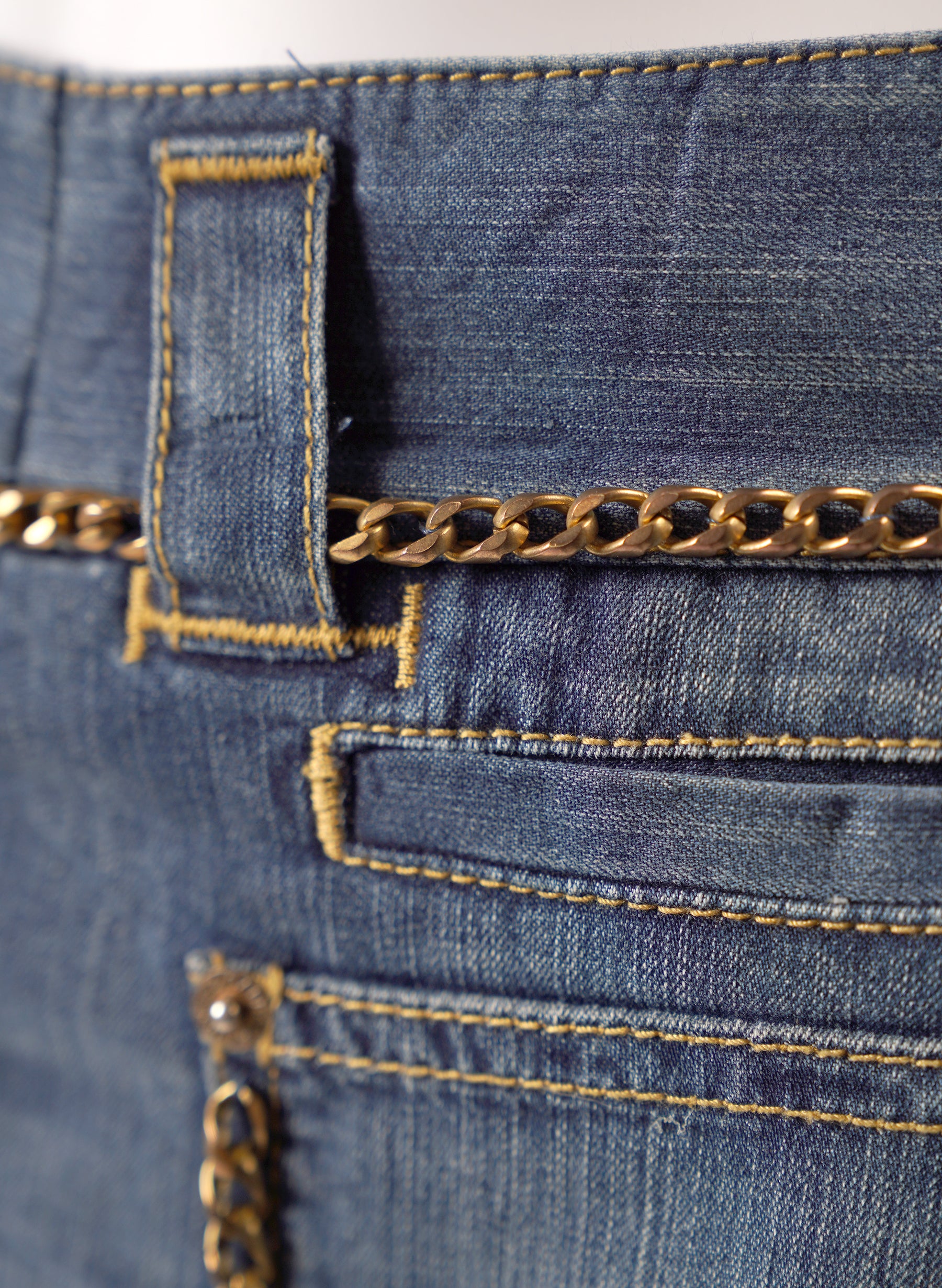 Dolce & Gabbana Blue Denim Chain Detail Fitted Skirt