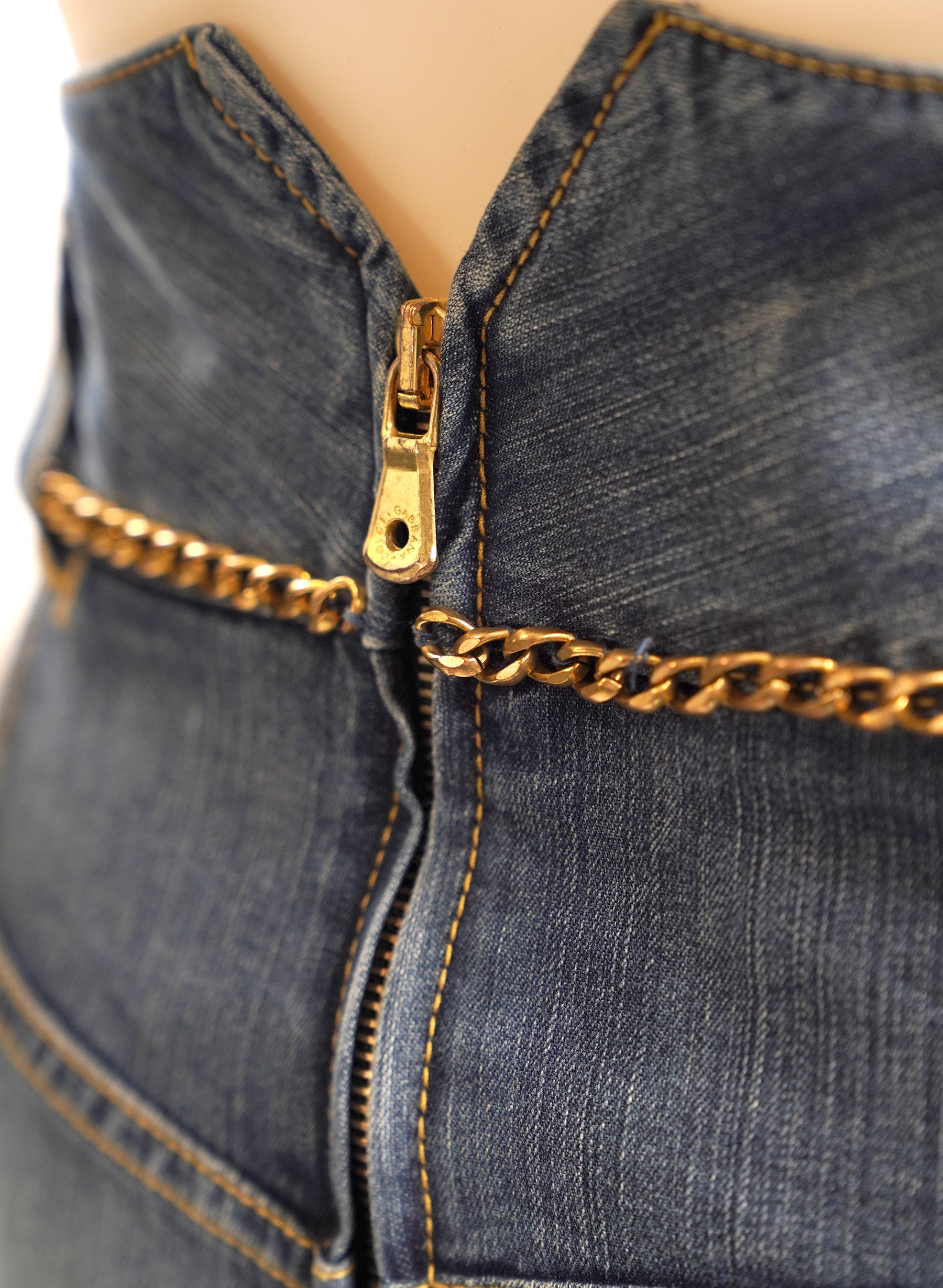 Dolce & Gabbana Blue Denim Chain Detail Fitted Skirt