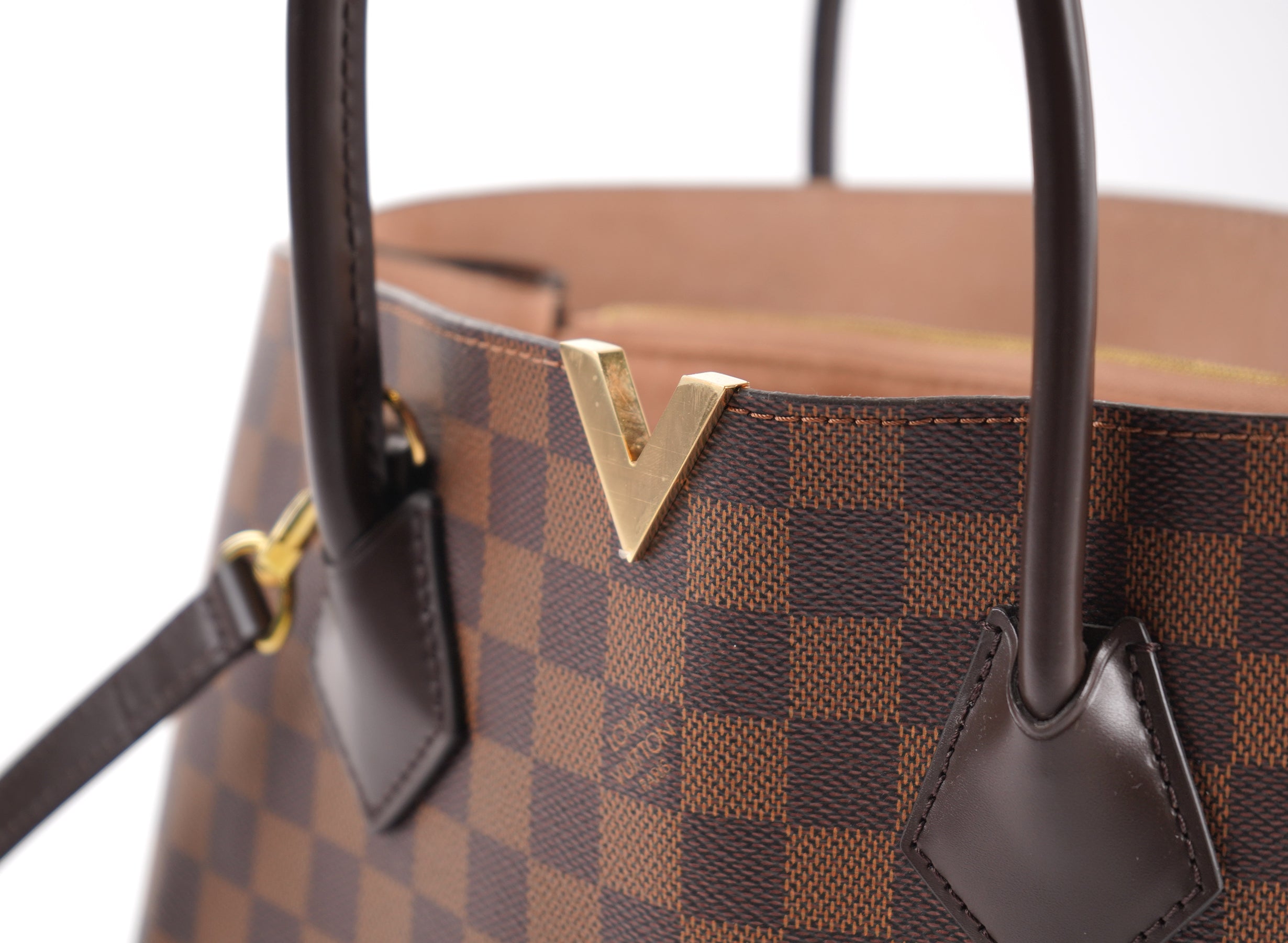 Louis Vuitton Damier Ebene Kensington Handle Bag