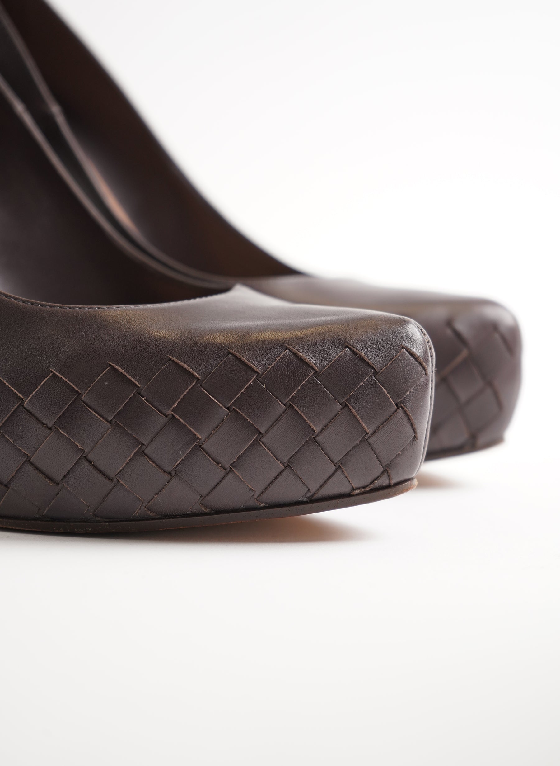 Bottega Veneta Intrecciato Leather Pumps