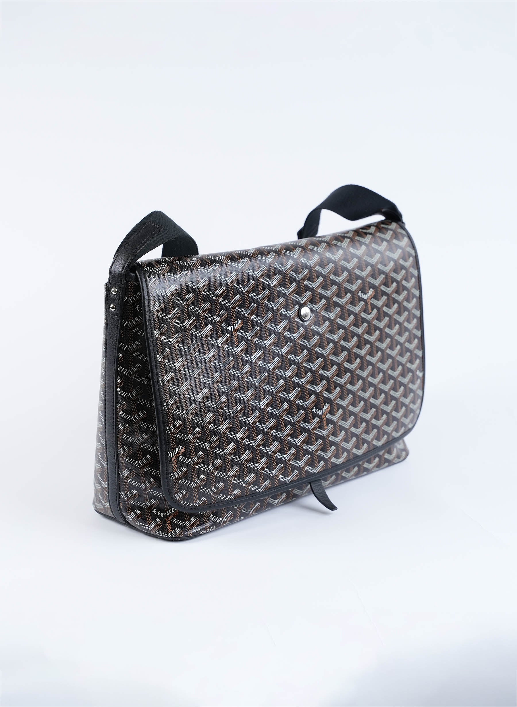 Goyard Goyardine Capetien Messenger Bag Black