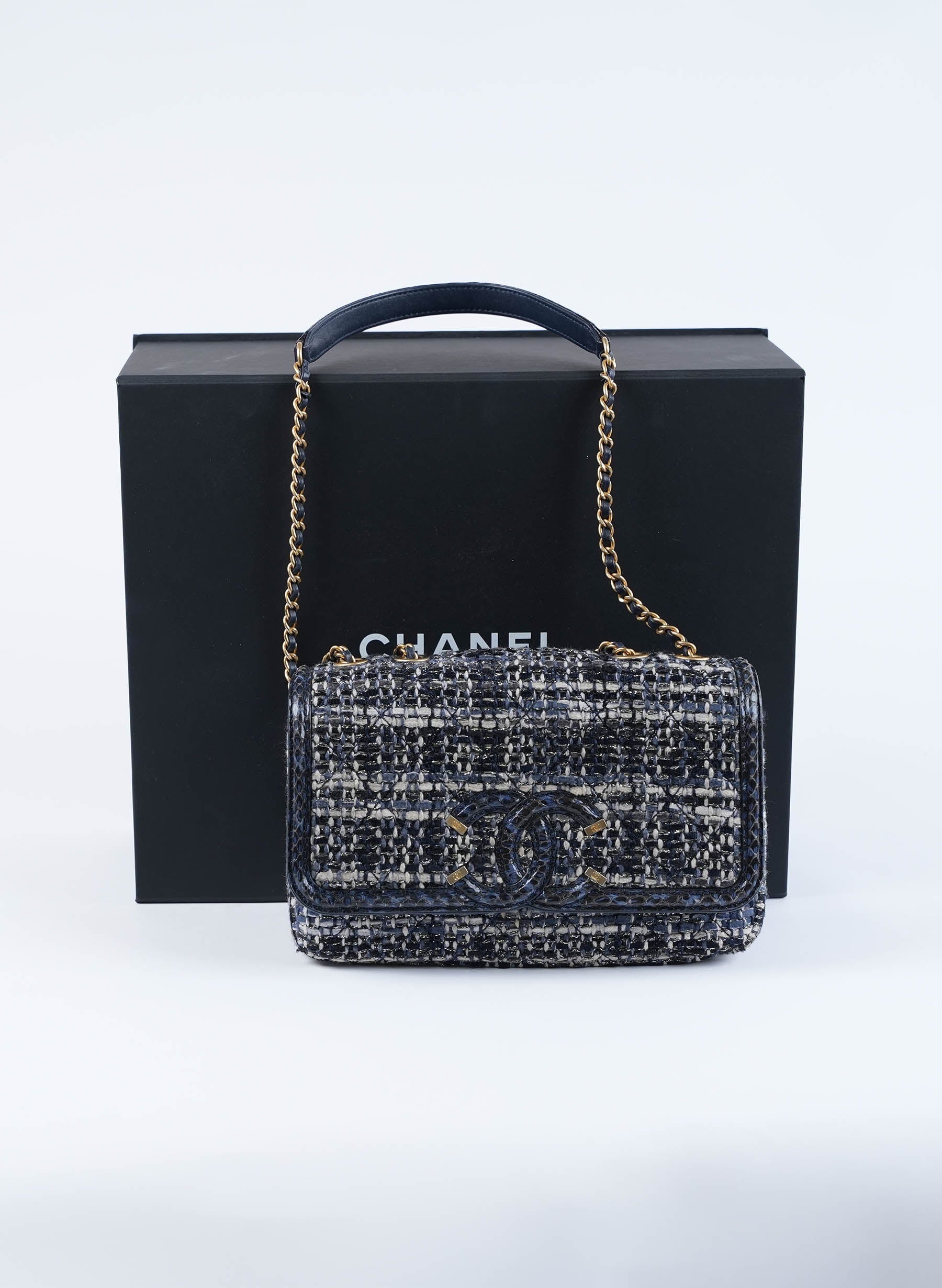 CHANEL 2018 CC Filigree Tweed Elaphe Flap Bag